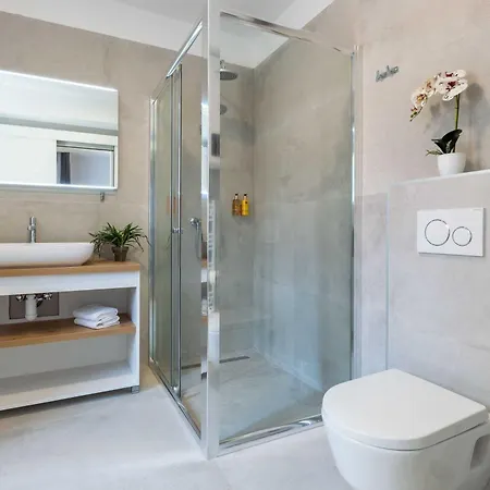 Pensionat Charming And Elegant Historic Center *